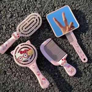Bộ Bàn Chải Và Gương Kitty Cat Dễ Thương Bộ Bàn Chải Cầm Tay Chống Trượt Bền Durable Tùy Chọn Tóc Cho Học Sinh Phòng Ký Túc Xá Đồ Dùng Cá Nhân