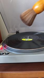 แปรงขนนุ่มปัดทำความสะอาดแผ่นเสียง ขนแปรงสีน้ำตาล Record cleaner brush