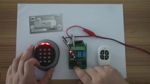 Bộ Mở Cửa Bằng Bàn Phím Không Dây 433MHz Mã Lăn Với Bộ Thu 2 Kênh 12V/24V Để Điều Khiển Cửa Gara
