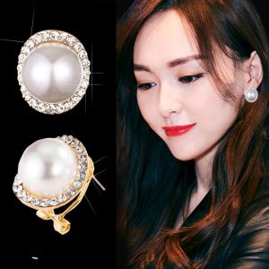French Pearl Earrings Trendy Unique Design High-End Versatile Studs Elegant Personality Jewelry Womens Fashion Accessories