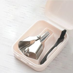 Washable Manual Stainless Steel Nose Hair Trimmer For Men And Womens Portable Nose Hair Clipper