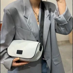 กระเป๋าสะพายผญ กระเป๋าสะพายข้างผู้หญิง กระเป๋าผ้าสวยๆ สำหรับคนที่ควรเป๊ะเป็นสวยมากขึ้น