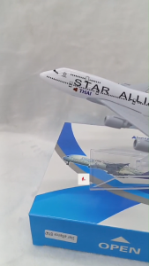 Thai Airways Star Alliance Boeing 747 Diecast Airplane Model 16CM with Display Stand | Premium Aviation Collectible