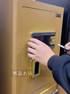 Két Sắt Điện Từ Khóa Số và Vân Tay Hiện Đai An Toàn Két Sắt Gia Đình Văn Phòng