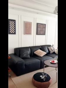 SAMEDREAM | Bàn Trà Gỗ Hình Oval Nhỏ Đơn Giản Retro Elegance