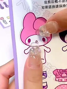 เล่นสั้นกับ Montessori ของเด็กผู้หญิง 3-6 ปี KUROMI Melody DIY ปริศนาการศึกษาหนังสือสติกเกอร์หนังสือยุ่งสำหรับเด็ก