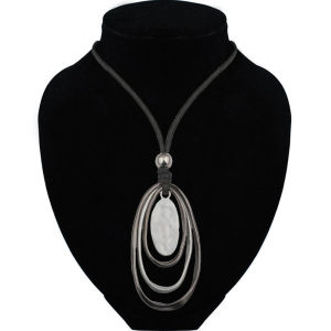 Vintage Women Long Leather Necklace Contrast Color Metal Circle Pendant Suspension Chains Collares Necklace Jewelry