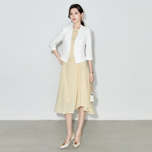 Slimming Pleated Sleeveless Dress