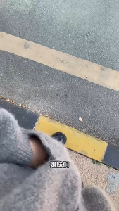 GANTUNGAN BEBEK/AYAM YANG LUCU BISA BERUBAH WARNA SAAT KENA SINAR MATAHARI GANTUNGAN BEBEK UV MAINAN/GANTUNGAN LUCU GOSONG SAAT KENA SINAR MATAHARI KADO MAINAN LUCU DAN UNIK GANTUNGAN BEBEK AKSESORIS TAS GANTUNGA BEBEK AKSESORIS MOBIL