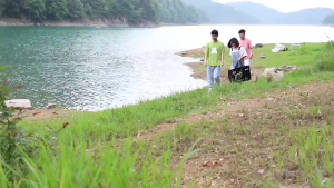 SAIYG Portable Folding Charcoal BBQ Grill - 60 cm Outdoor Folding Charcoal Grill - Large Barbecue Are