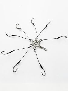 Multi-Purpose Spider Frame Fish Hook with Barbed Flip Board Hook Stream River Lake Fishing Gear China Brand 2023 Autumn Listing