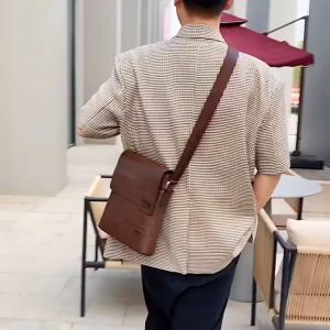 Jeep BULUO Man Messenger Sling Bag Men Shoulder Cross Body Bag Leather | Beg Silang Sling Bahu Sandang Lelaki Kulit Kalis Air 898 | 男士斜挎包 男士公文包 男士单肩包