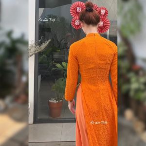 Áo dài gấm hoa nhí cao cấp màu cam đính ngọc sang trọng dáng truyền thống may sẵn