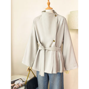 Side-slit and Belted Collar Windbreaker