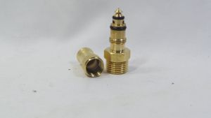 đầu vòi xịt nước hàng Việt Nam