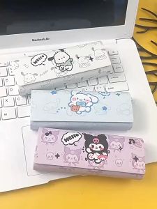 Hộp đựng kính nắp lật hoạ tiết anime LILA HKINHLAT3