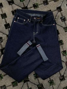 RED DENIM - CELANA RAW DENIM SELVEDGE ACCENT 15 oz �