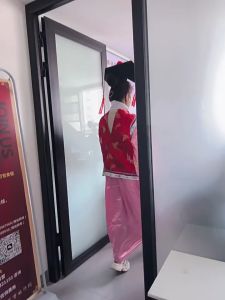 daidai (Ready Stock) Woman GeGe Costume Chinese Qing Dynasty Traditional Dress Costume 高档公主古装清朝还珠格格汉服古代宫锁珠帘旗服满族宫廷服装女