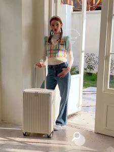 MIMANI | Pull Travel Suitcase