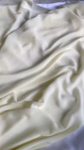 Vải Voan Chiffon Màu Vàng Gà Con Khổ 1m5 - Mỏng Rũ Mềm Mại Đàn Hồi Nhẹ - Làm Lót