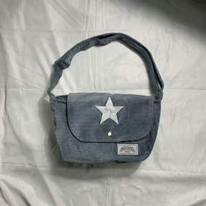 TAS BACKPACK CORDUROY CNVRS BINTANG TRADE PAYTON SERIES REWORKED RANSEL
