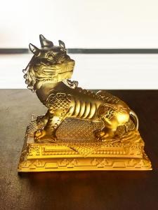 Colored Glaze Jiuhua Mountain Listen to God Beast King of Tibet Bodhisattva Mount Decoration Home Buddhist Hall and Temple Worship Car Display