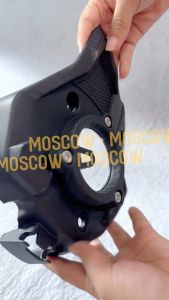 COVER CVT  VARIO160 ABS CBS 2023  COVER CVT MOSCOW ORIGINAL KARBON TRANSPARAN  PLASTIC ABS TEBAlL COVER PELINDUNG MOTOR COVER TUTUP AIRDUCT COVER PLASTIK ABS DAN ATRIBUT AKLIRIK TRANSPARAN TEBAL PEMAKAIAN PLUG AND PLAY VARIO 160 ABC CBS 2023 TUTUP COVER