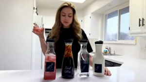 Modern 1L plastic Carafe with White Lid – Elegant Water Jug for Home & Office