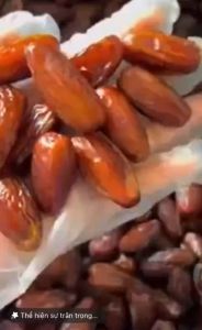 Chà là sấy dẻo rời nguyên hạt