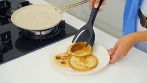 2 in 1 Grip and Flip Spatula Tongs Silicone Non- Stick Fried Egg Turners Kitchen Cooking Tools