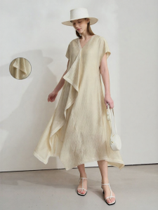 AMII | Minimalist Elegant Wrinkle Textured Dress