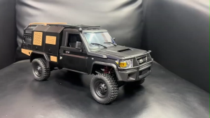 Xe điều khiển từ xa (RC) mô phỏng dòng xe bán tải Toyota Land Cruiser 79 (LC79)