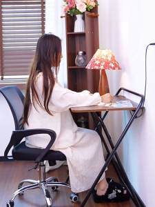 【2025 NEW】AIBG โต๊ะเขียนหนังสือพับได้ โต๊ะทำงานศึกษา โต๊ะทำงานสำนักงาน ขาโต๊ะสามเหลี่ยม ไม้เสริมหนา อัพเกรดรับน้ำหนักได้ ไม่ต้องติดตั้ง โต๊ะพับ ไม่เปลืองพื้นที่