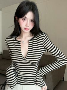 GUZILIAN | Áo thun nữ cổ thấp dài tay kẻ sọc ôm vừa vặn thời trang thường ngày mùa đông cổ chữ V tay dài dáng chữ A cổ điển