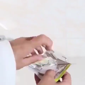 Vỉ 6 Móc D55 Treo Đồ Dán Tường Chịu Lực Siêu Dính Màu Trắng TTNTD55