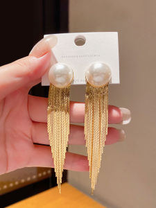 Fancy Exaggerated Long Tassel Large Earrings Female Niche Design Elegant Pearl 18K Gold Earrings Slim Looking