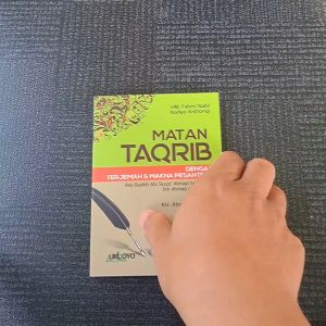 TERJEMAH MATAN TAQRIB DILENGKAPI MAKNA PESANTREN
