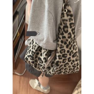 Woolen Leopard Print Big Bag Womens Autumn 2024 New Arrival Tide Fashion South Korea Tote Bag Casual Large Capacity Underarm Bag