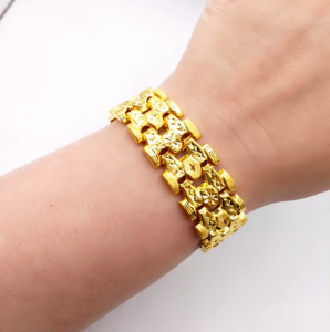 Yon Hing Rantai Tangan Fashion Stamping 24.20g Emas 916