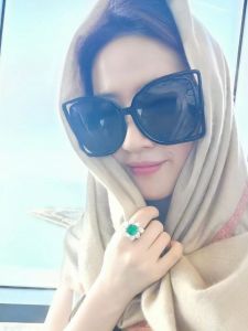 Liu Yifeis Same Sunglasses Europe and America Cross Border Cut Out Large Rim Sunglasses UV-Proof Modified Face Shape for Small Women