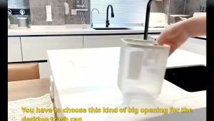 Mini Desktop Bin ถังขยะขนาดเล็กหลอดพร้อมฝาปิดที่วางโทรศัพท์ห้องนอนถังขยะถังขยะกล่องเก็บของในครัว Home Desk Dustbin