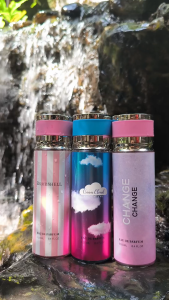 Thơm kiểu hiện đại nhẹ nhàng mà cực cuốn hút - Bodymist Bombshell 250ml