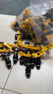 Béc tưới cánh đập chuồn chuồn 2 tia BB-922 phun mưa 360 độ kiểu Taiwan màu vàng (Model: BB-922)