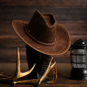 หมวกนักบุกรุกสไตล์ตะวันตกทำจากหนังวัวแท้แฮนด์เมด หมวกฮาร์ลีย์ลำลองสำหรับกลางแจ้ง หมวกกันแดดแบบหนังแท้สำหรับผู้ชาย หมวกนักบุกรุกแบบมีปีกกว้าง