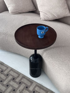 โต๊ะเล็กสไตล์ย้อนยุค โซฟา ชั้นวางของด้านข้าง โต๊ะเล็กในห้องนั่งเล่น สไตล์วินเทจ โต๊ะเล็กด้านมุม โต๊ะเล็กด้านข้าง