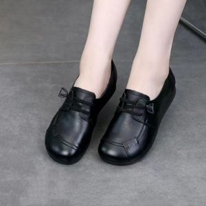 Leather Soft Bottom Cow Tendon Spring Autumn Flat Shoes Casual All Match Comfortable for Mom Middle Aged And Elderly Anti Slip