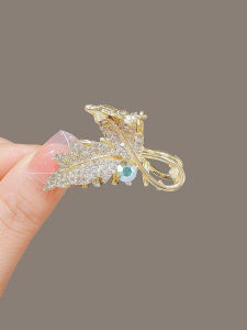 กิ๊บติดผมรูปใบไม้สีดำ กิ๊บติดผมรูปฉลามสำหรับผู้หญิง กิ๊บติดผมแบบใหม่ ตกแต่งผมครึ่งหัว ประดับผมสุดเก๋ แฟชั่นเกาหลี