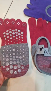 ALX MALAYSIA 1Pair Anti-Skid Silicone Base Five Finger Toe Socks Pilate Socks Zumba Exercise Yoga Socks Stokin Yoga 防滑袜