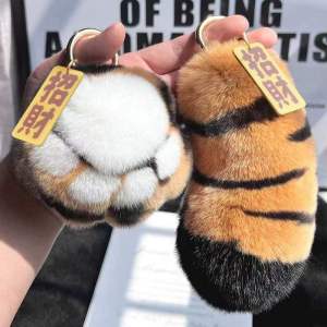น่ารัก ขนสัตว์นากจริง Tiger Tail รถพวงกุญแจจี้ตุ๊กตาคู่ของขวัญกระเป๋าหนังสือตกแต่งแท้สัตว์อุปกรณ์เสริม