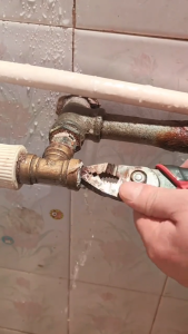 Faucet Angle Valve Removal Tool Easy To Disassemble Compact Broken Pipe Thread Extractor Strong Claw Type Repair Anti-Rust Broken Wire Extractor Home Use